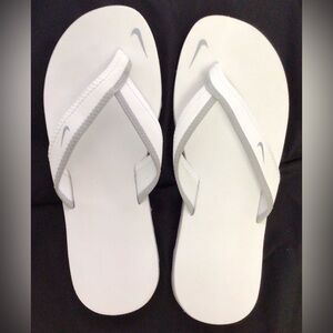 Women’s White Nike Flip Flops size 7